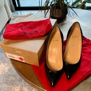 Like New Christian Louboutin Pigalle pumps 85mm